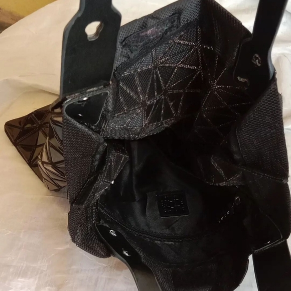 Issey Miyake Prism Tote Bag. - Picture 5 of 9